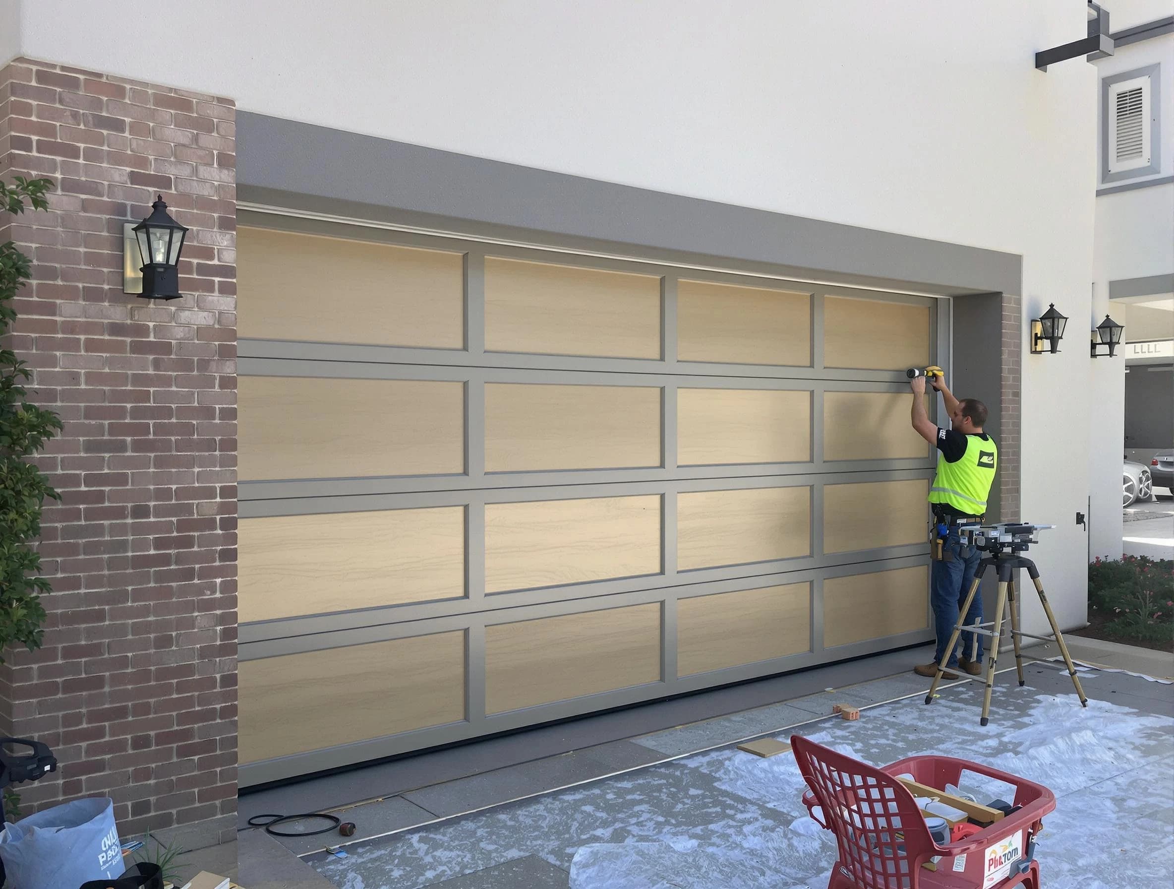 Garage door replacement service by Franklin Park Garage Door Repair in Franklin Park